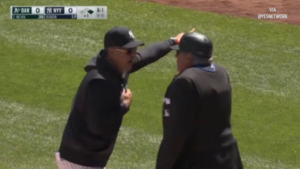 Aaron Boone gets ejected by home plate umpire Hunter Wendelstedt